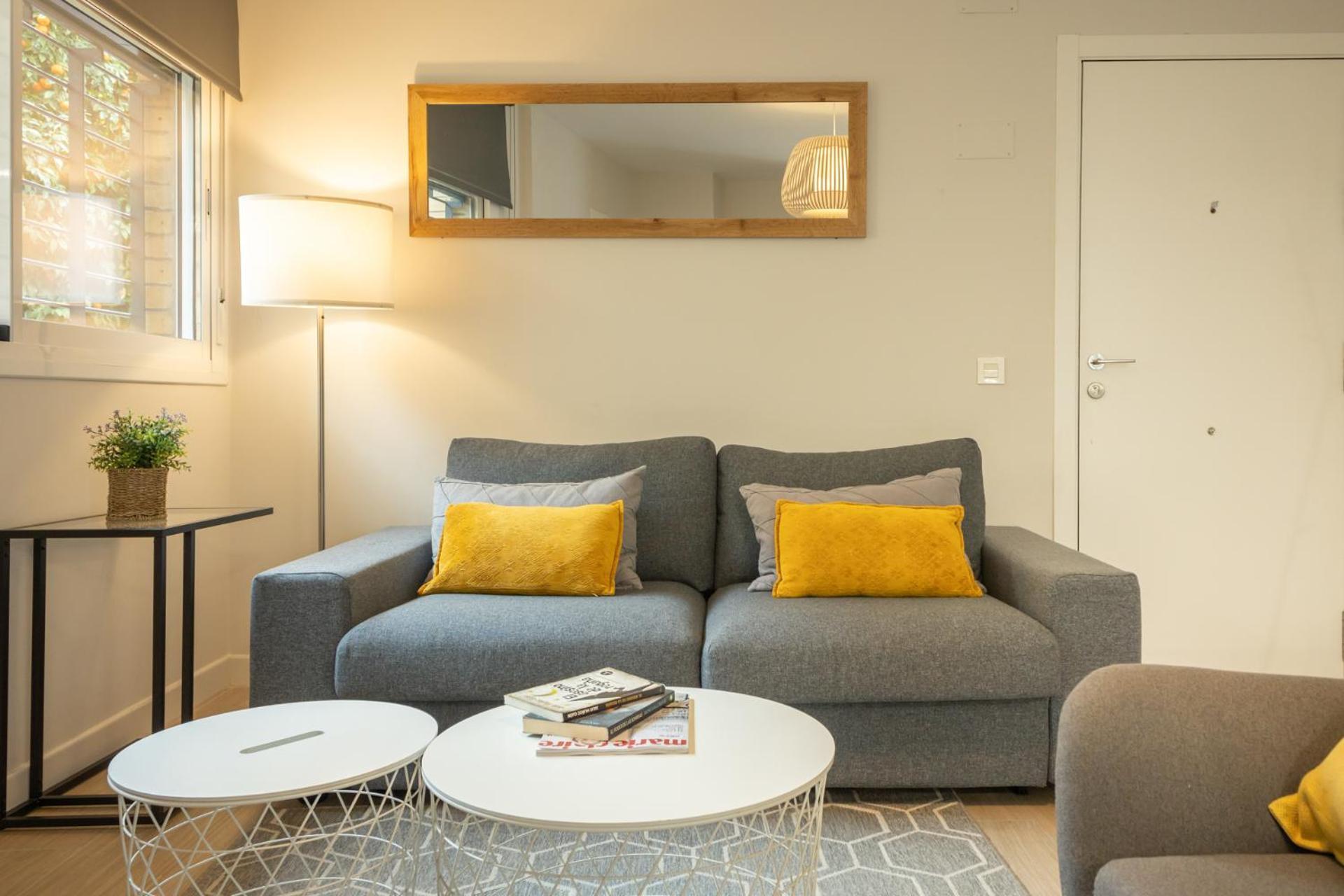 Charming Apartment With Private Patio At Plaza De Espana By Ocityzen Seville Luaran gambar